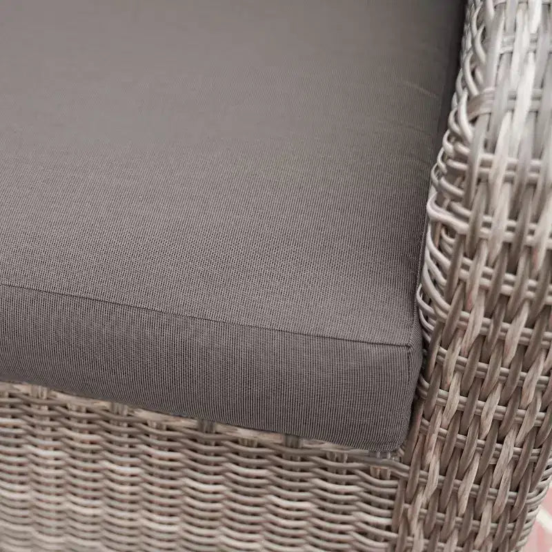Ensemble de 4 fauteuils de jardin en osier Leisure Made Marietta avec coussins gris