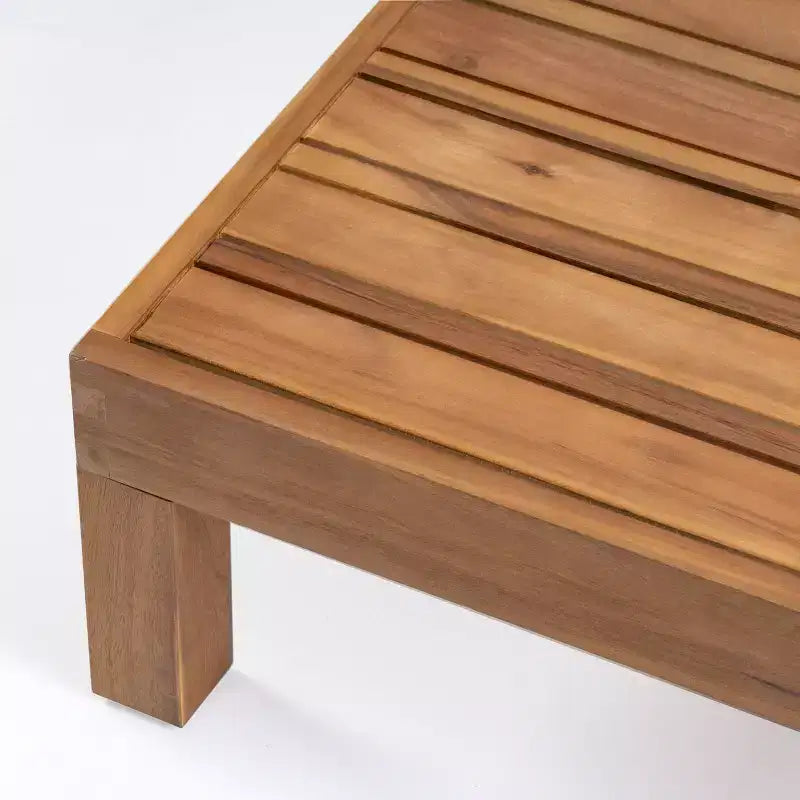 Canapé deux places en bois d'acacia d'extérieur Brava, bras gauche et table basse avec coussin Teck/Rouge - Christopher Knight Home : Ensemble de patio moderne rustique