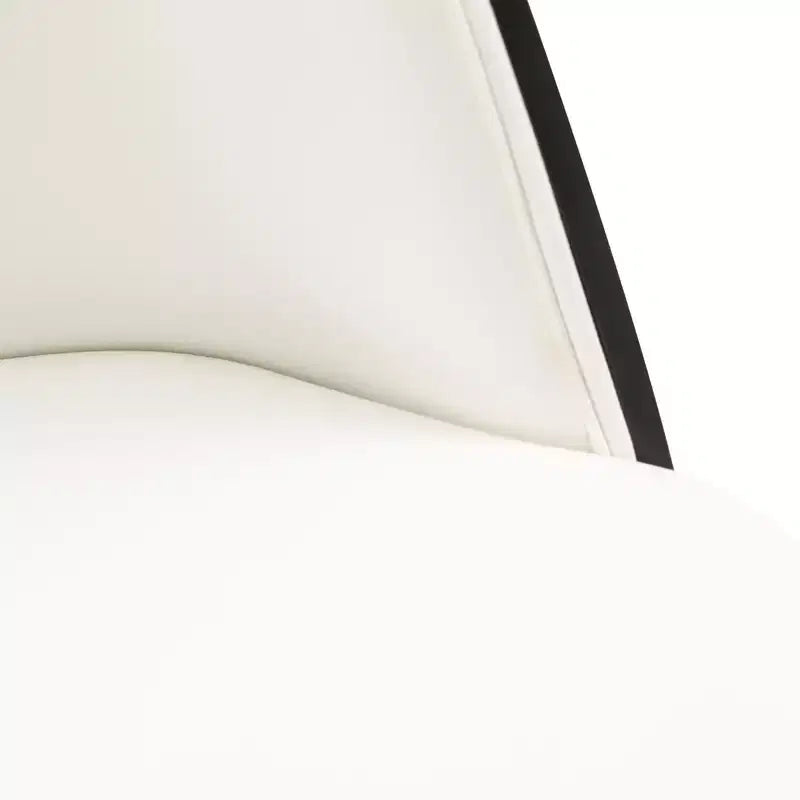 Ensemble de salle à manger 5 pièces LeisureMod Verve - Table ronde en MDF de 91,4 cm, 4 chaises de salle à manger en cuir