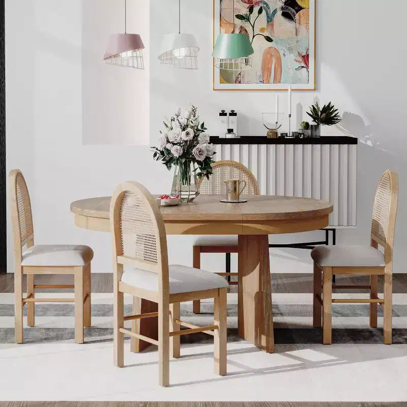 Ensemble de salle à manger rond en rotin pour 4 personnes, ensemble de salle à manger extensible avec 4 chaises rembourrées, ensemble table et chaises de cuisine pour petit espace, finition bois naturel