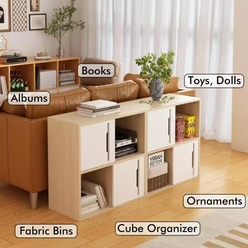 Meuble de rangement moderne avec portes coulissantes, étagères ouvertes et fermées à 2 niveaux, bois naturel avec panneaux blancs