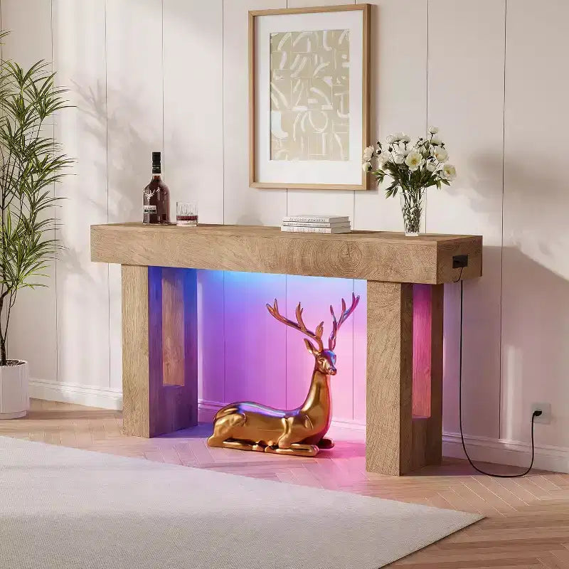 Table console de ferme 63" avec station de charge et lumière LED, table de canapé étroite pour couloir et salon, finition bois naturel