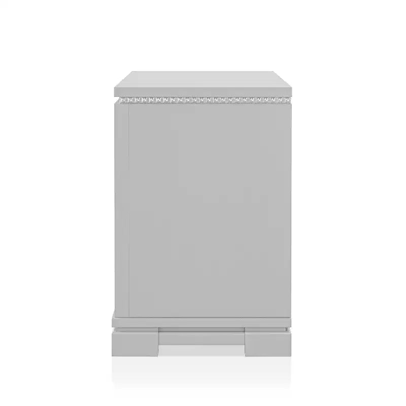 Ensemble de chambre Tenaya 6 pièces pour très grand lit californien, argent/gris - HOMES: Inside + Out : Design glamour, garnitures miroir, capitonnage à boutons