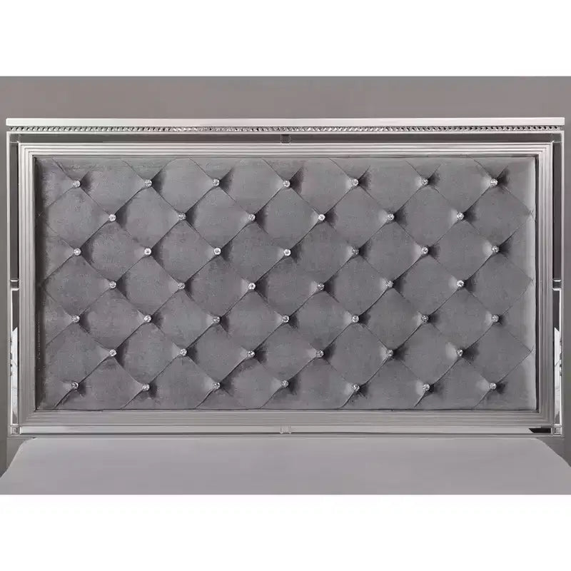 Ensemble de chambre Tenaya 6 pièces pour très grand lit californien, argent/gris - HOMES: Inside + Out : Design glamour, garnitures miroir, capitonnage à boutons