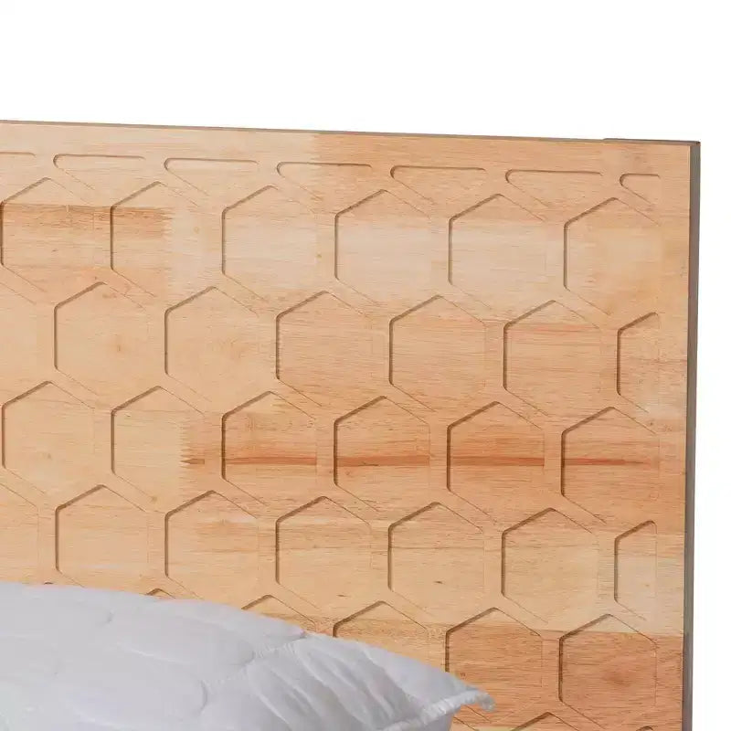 Baxton Studio Lit Queen 4 pièces Hosea motif alvéolé en bois sculpté naturel