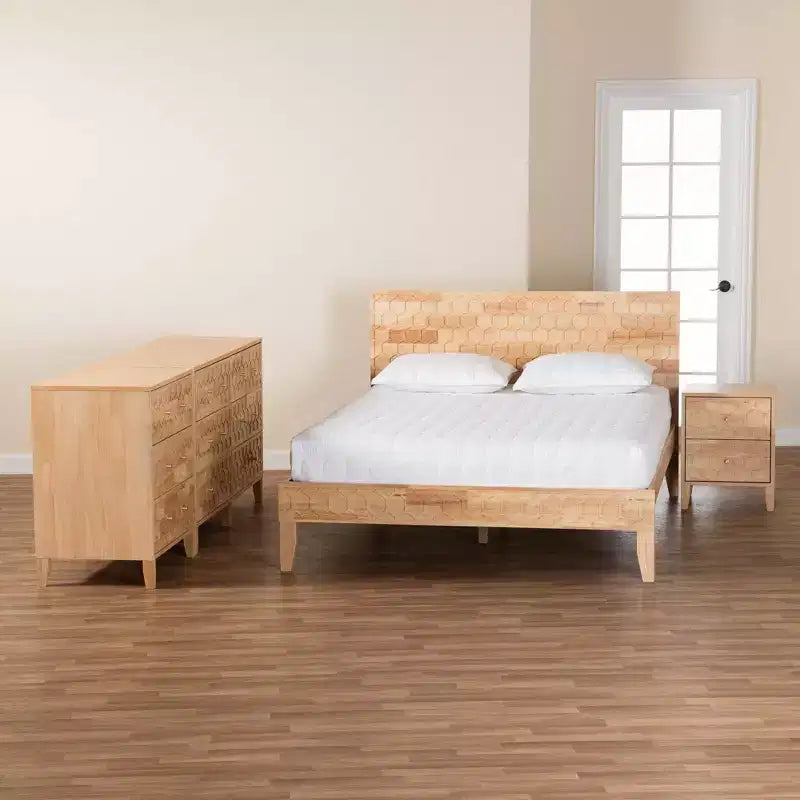 Baxton Studio Lit Queen 4 pièces Hosea motif alvéolé en bois sculpté naturel