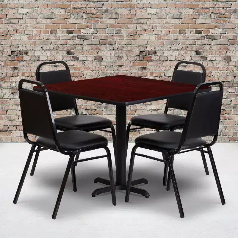 Ensemble table carrée en stratifié Flash Furniture de 91,4 cm avec piètement en X et 4 chaises de banquet à dossier trapézoïdal