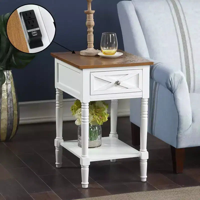 Table d'appoint style champêtre avec station de charge
