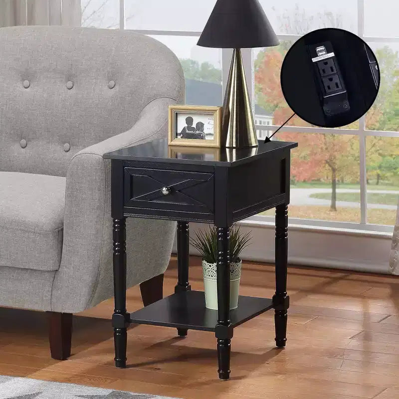 Table d'appoint style champêtre avec station de charge