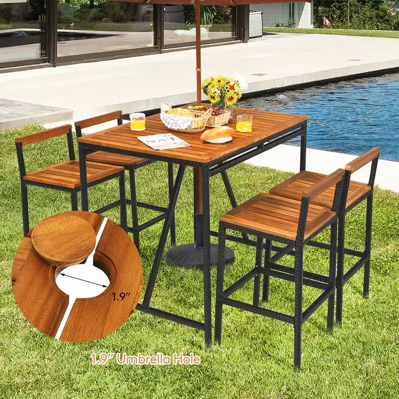 Costway Ensemble de Bar de Jardin 5 Pièces en Rotin avec Table et Tabourets Plateau en Bois d'Acacia et Trou pour Parasol